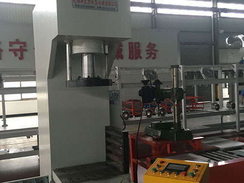 成都定制拉伸液压机哪家好